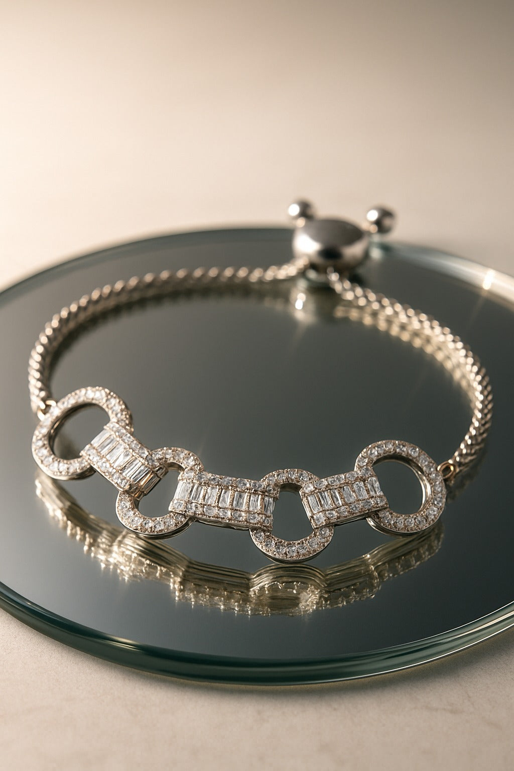 "Elegant Adjustable Link Bracelet for Women - Your perfect link to timeless style"