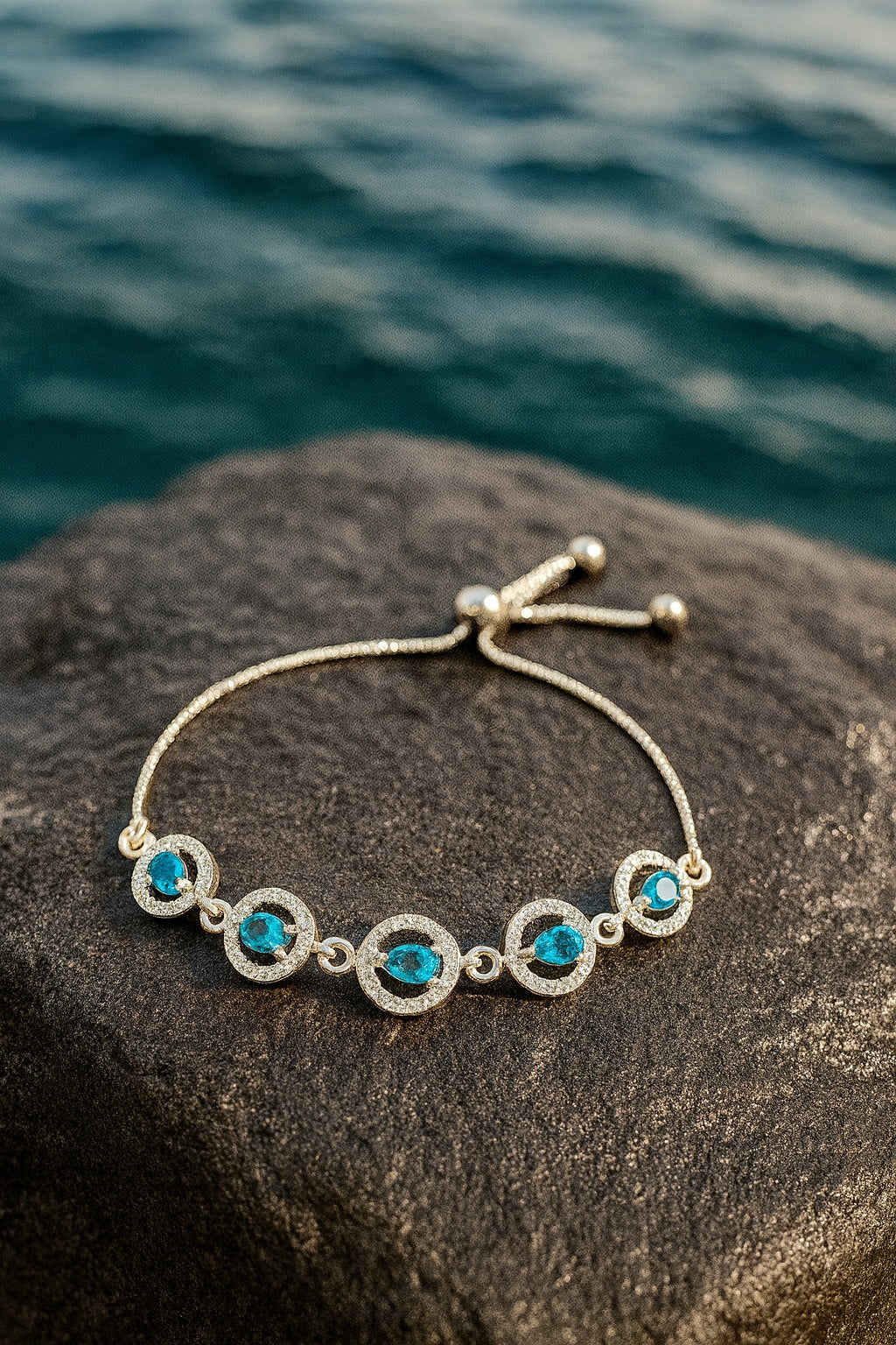 "Ocean Blue Gemstone Bracelet with Diamond Halo & Adjustable Chain – Elegant Luxury Jewelry"