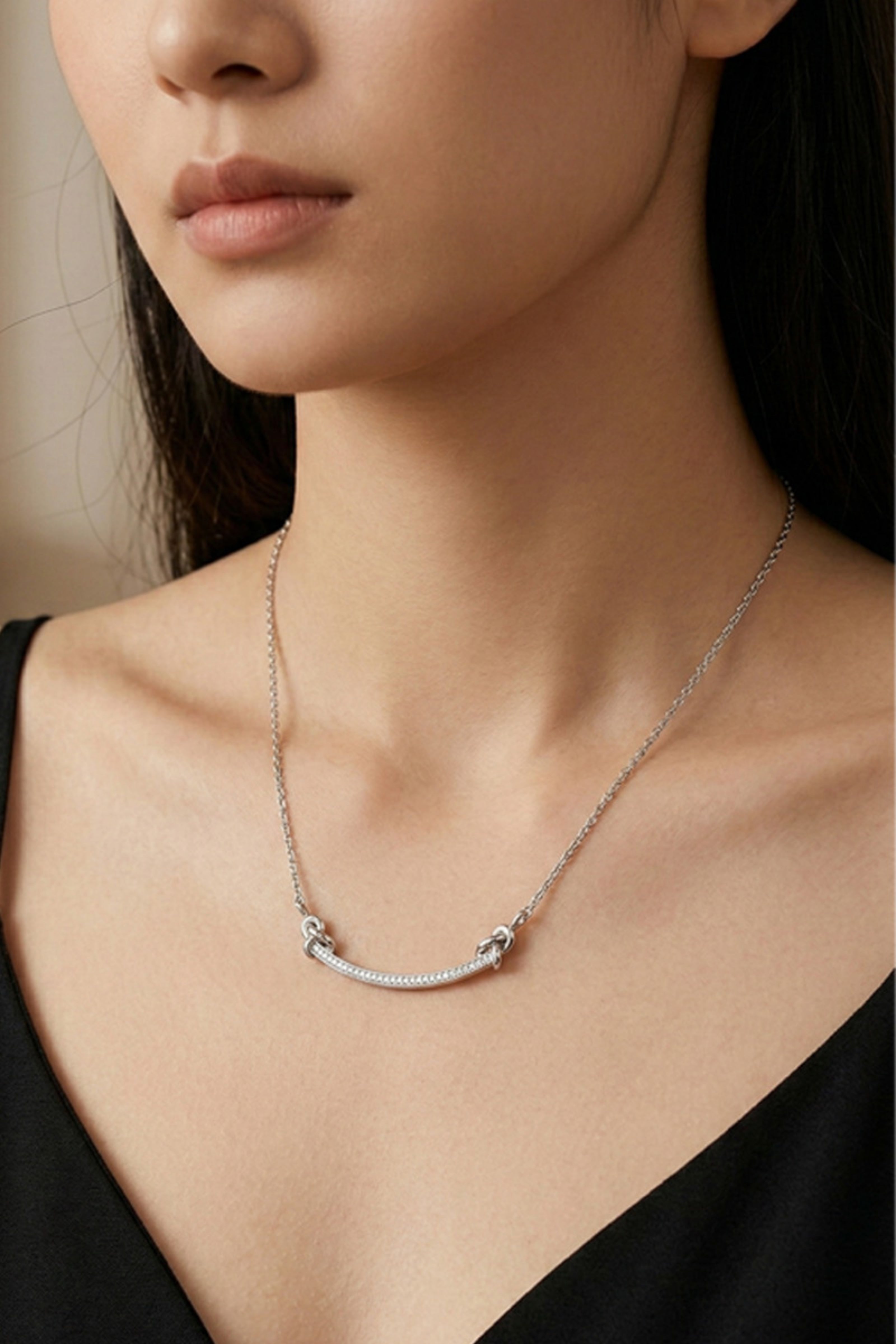 Elegant Curved Diamond Bar Necklace – Minimalist Sterling Silver Chain Necklace