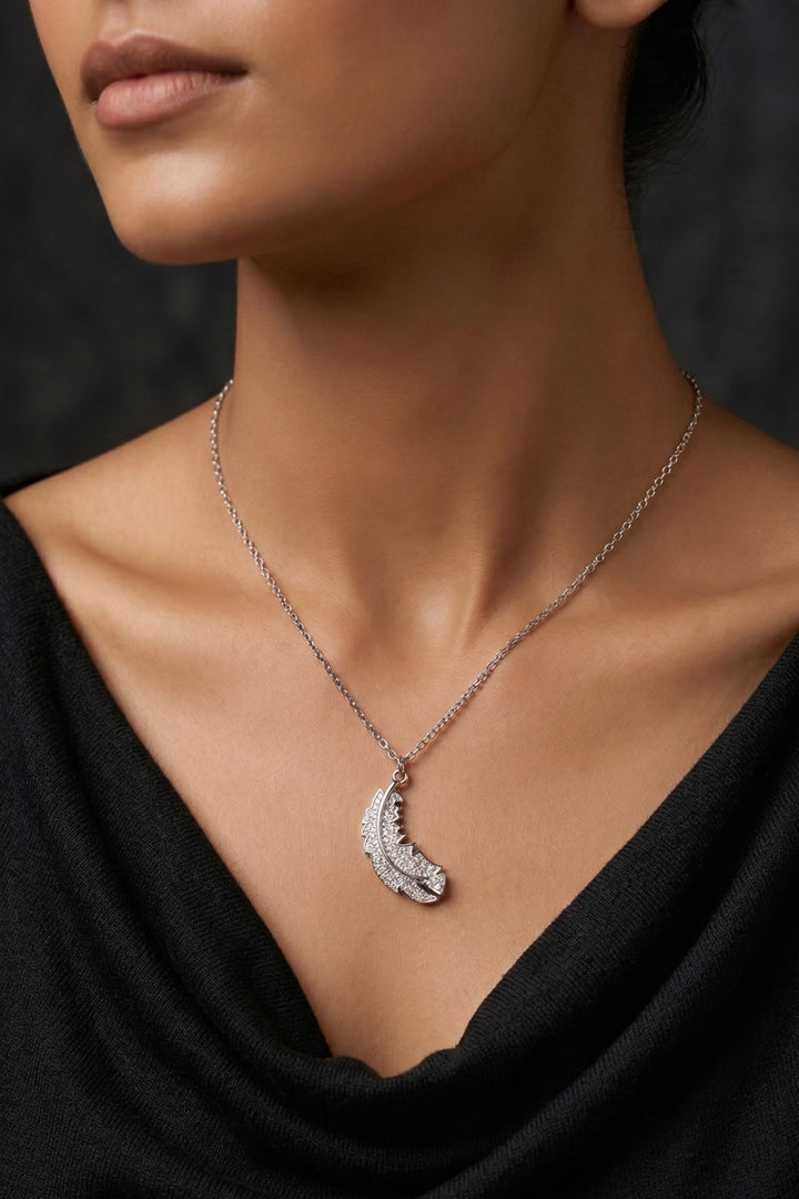 Elegant Crystal Feather Pendant Necklace – Silver Sparkling Feather Jewelry for Women