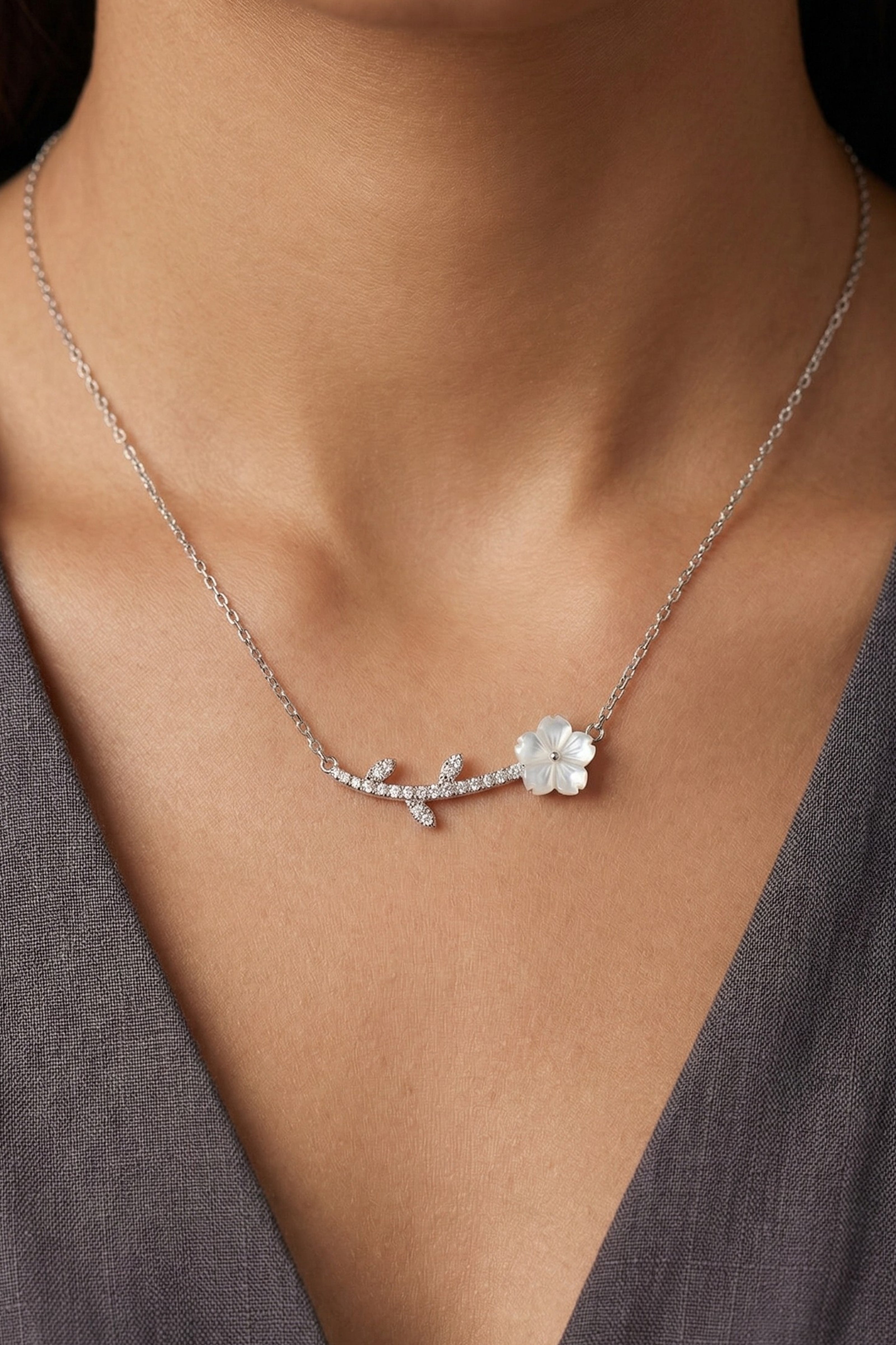 Elegant Floral Branch Crystal Necklace – Silver Flower Pendant Necklace for Women