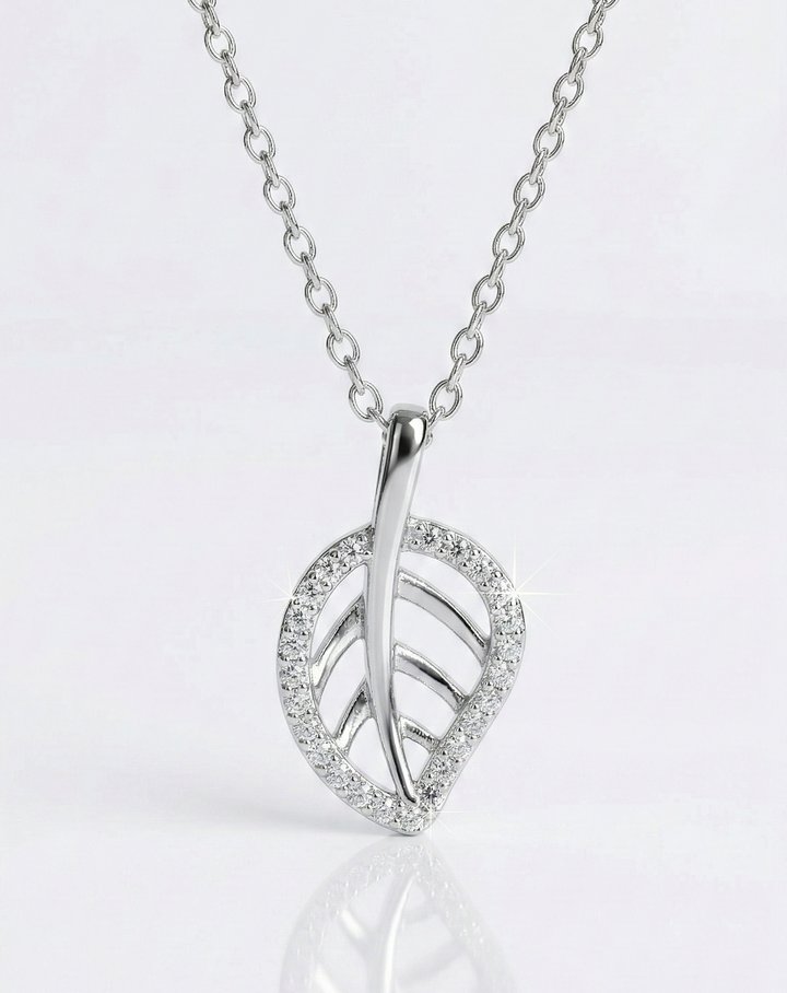 Elegant Leaf Design Diamond Pendant Necklace