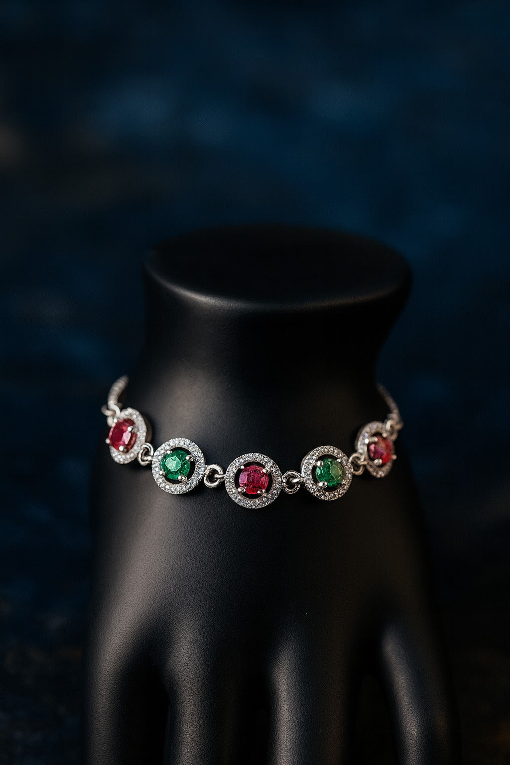 "Elegant 925 Silver Adjustable Bracelet with Green and Pink Gemstone Accents"